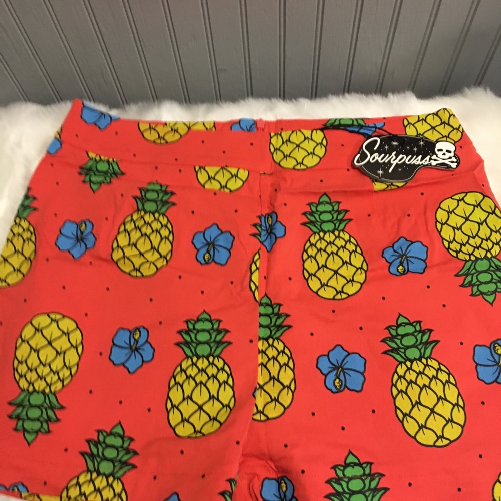 💥Host Pick💥Sourpuss SweetiePie PinaColada Shorts - Picture 2 of 4